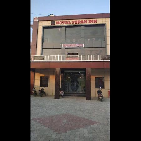 Hotel Yoran Inn & Restaurant By Wb Inn Sadabad Exterior foto