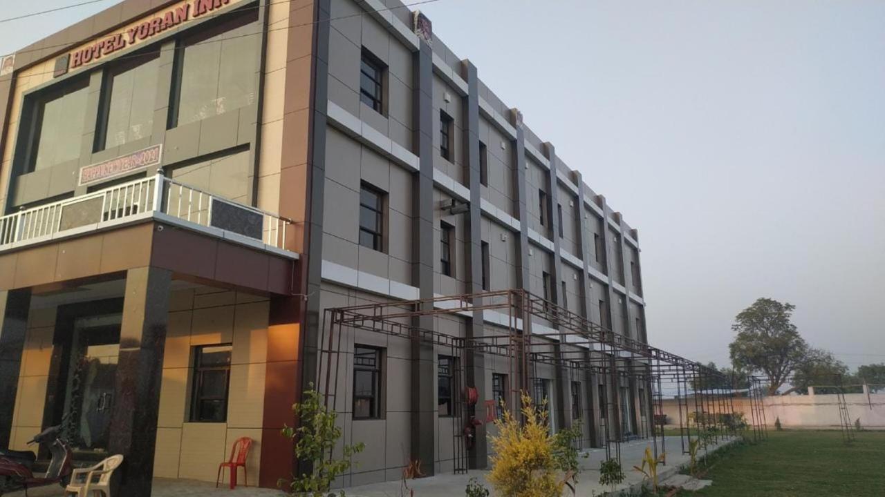 Hotel Yoran Inn & Restaurant By Wb Inn Sadabad Exterior foto